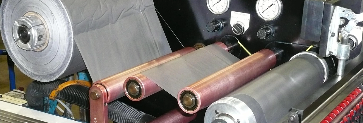 Double E Group WrinkleSTOP® No-Bow Spreader Roller in us on production line